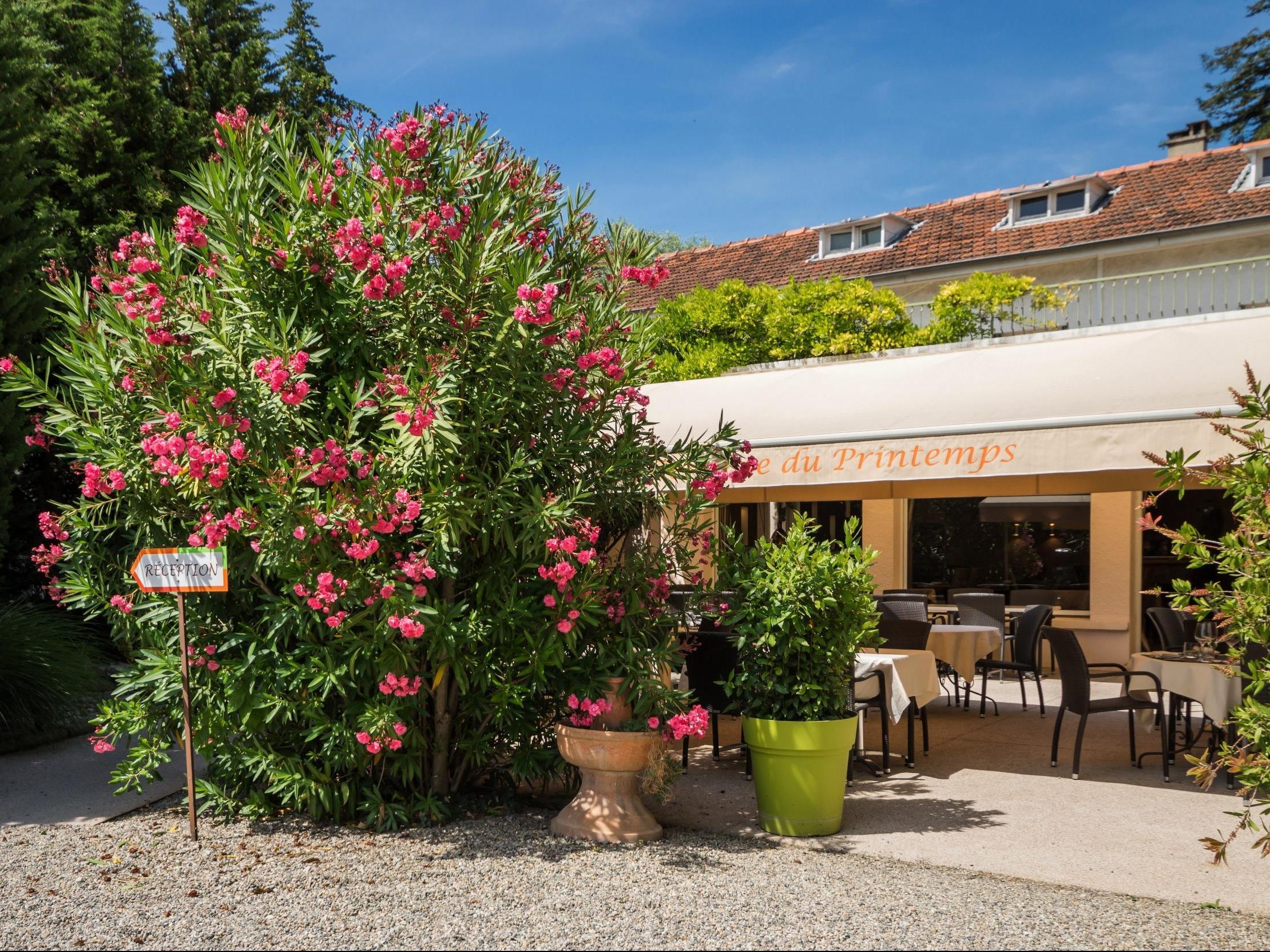 Logis Le Printemps Hotel Restaurant - Montélimar Dış mekan fotoğraf